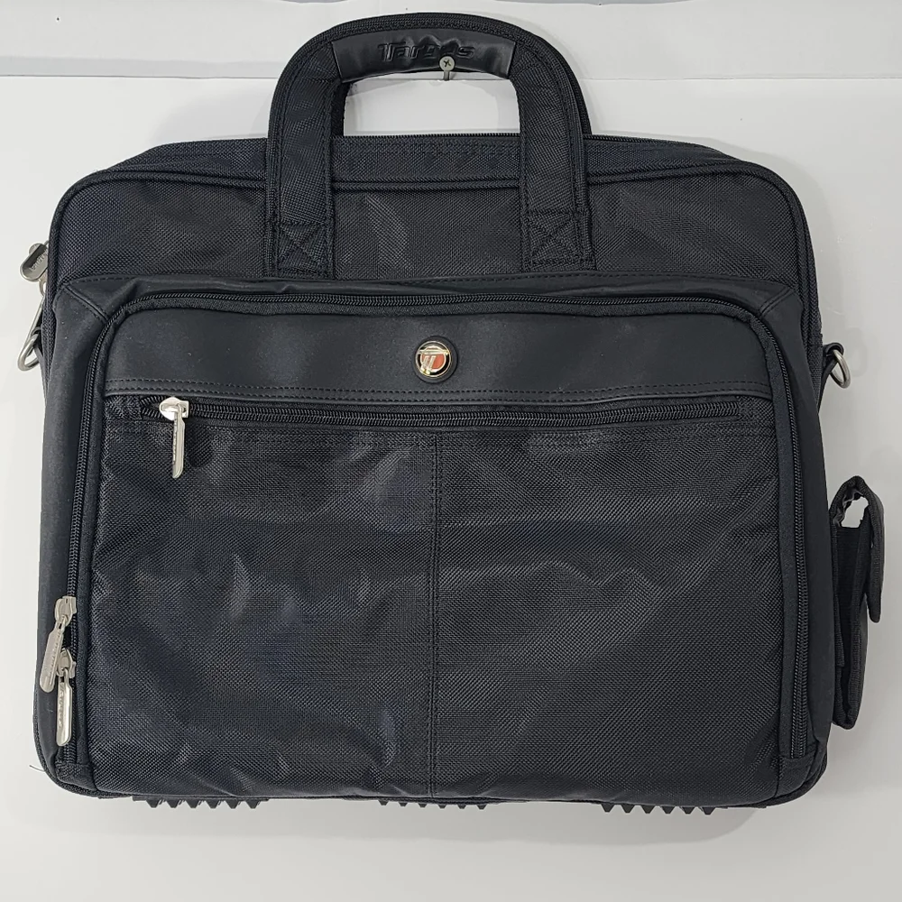 LIKE NEW Targus Black Nylon Briefcase/Attache/ Organizer Bag
